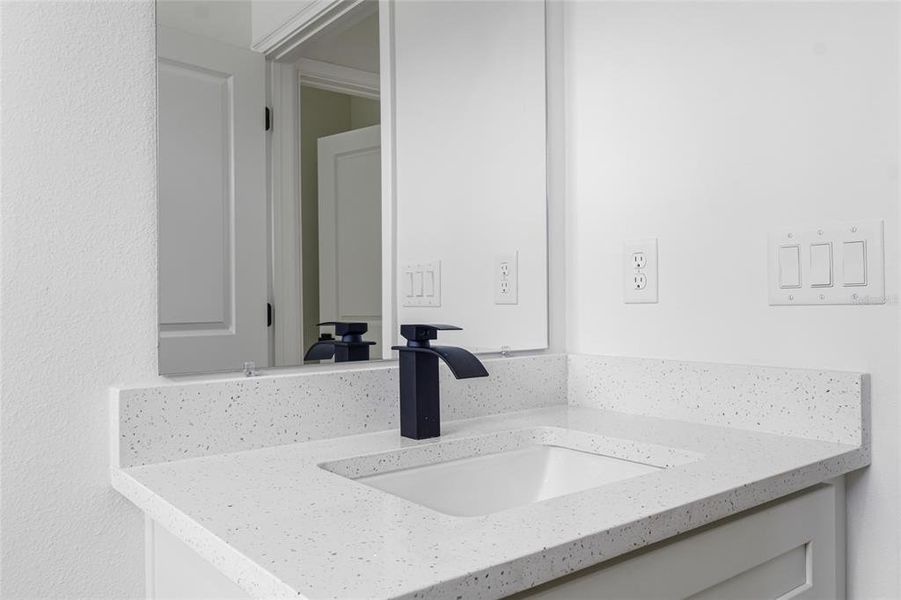 Furnished interior view inside a new home in , Dunnellon (Image 17).