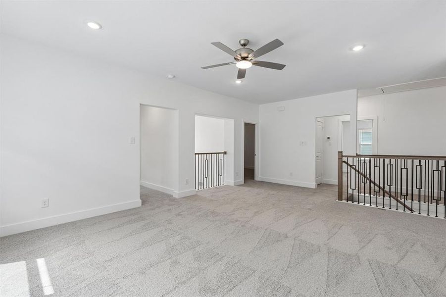 Spacious, unfurnished interior of a new home in Painted Tree Woodland West, McKinney (Image 30).