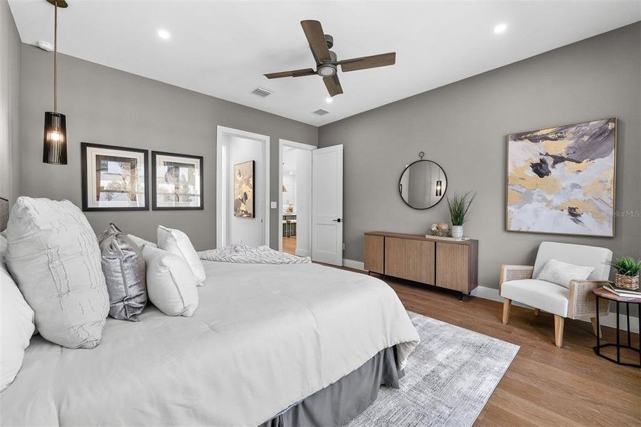 Furnished interior view inside a new home in , Orlando (Image 48).