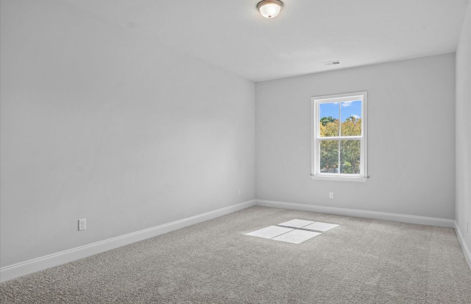 Spacious, unfurnished interior of a new home in Sweetwater Hills, Moore (Image 27).