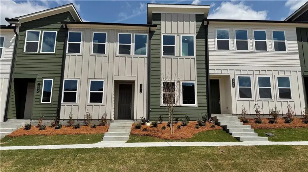 Front exterior of a new home in Park Vue, Atlanta, GA, highlighting curb appeal (Image 1). Front exterior of a new home in Park Vue, Atlanta, GA, highlighting curb appeal (Image 1).