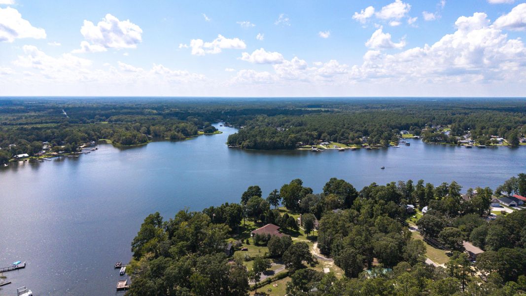 Image 32 of a home in .