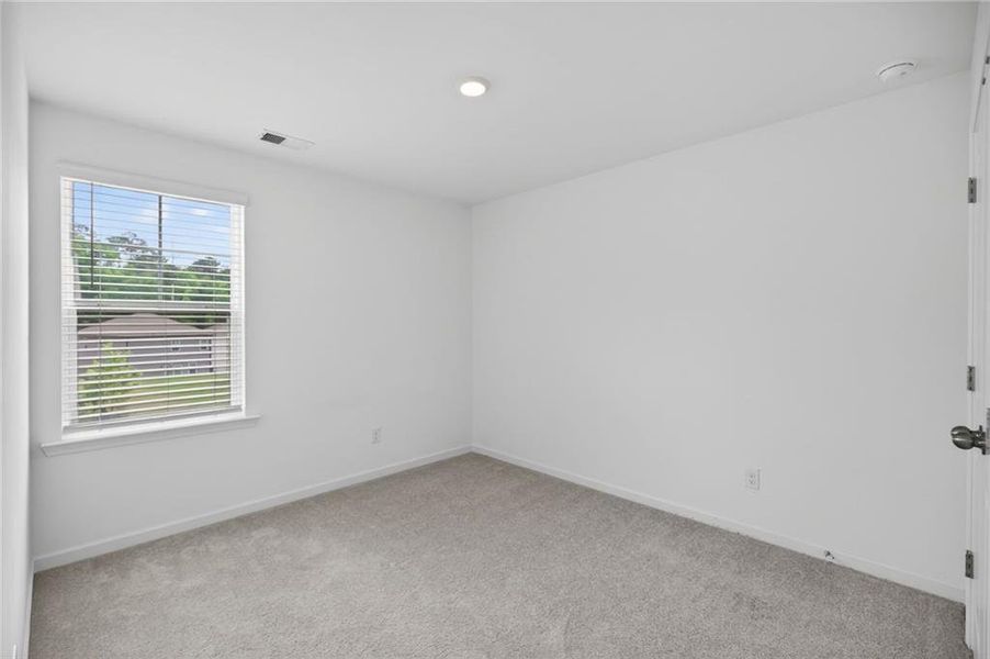 Spacious, unfurnished interior of a new home in , Union City (Image 27). Spacious, unfurnished interior of a new home in , Union City (Image 27).