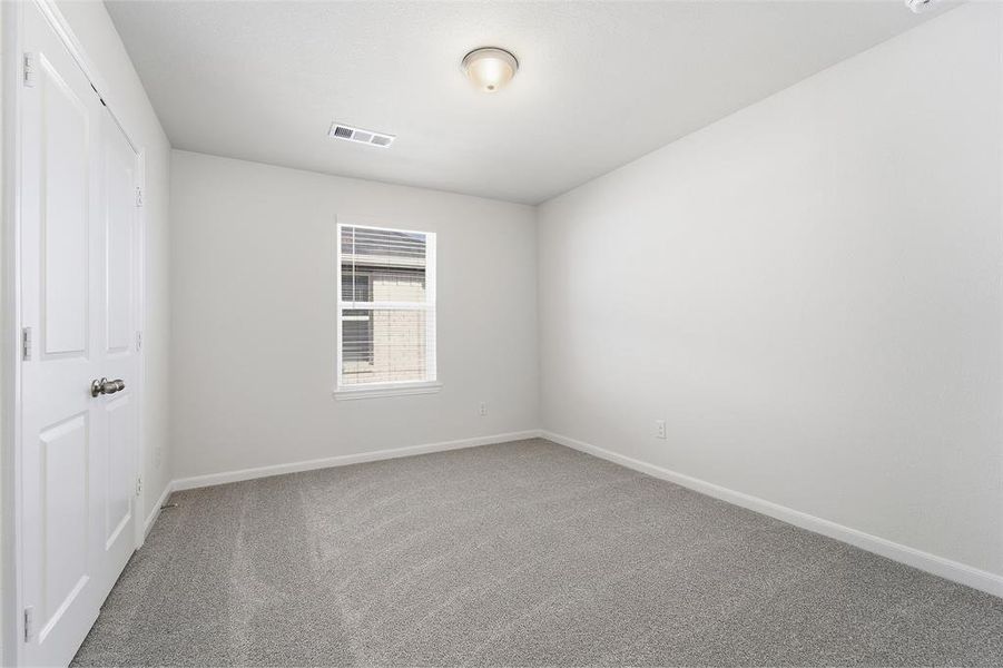 Spacious, unfurnished interior of a new home in La Terra, Celina (Image 21).