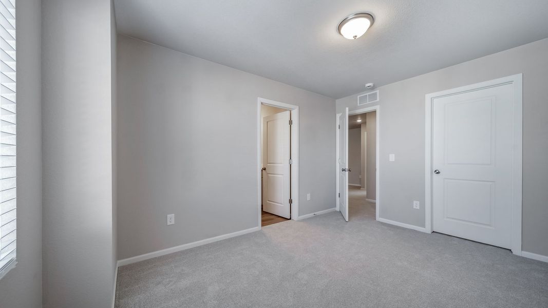 Spacious, unfurnished interior of a new home in Green Valley Ranch, Aurora (Image 24). Spacious, unfurnished interior of a new home in Green Valley Ranch, Aurora (Image 24).