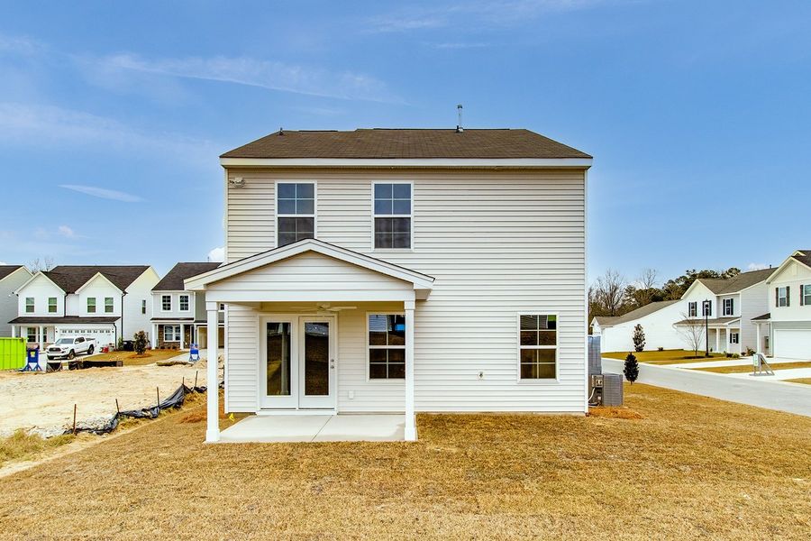 Exterior details and patio area of a home in Winston Point, Gilbert (Image 4).