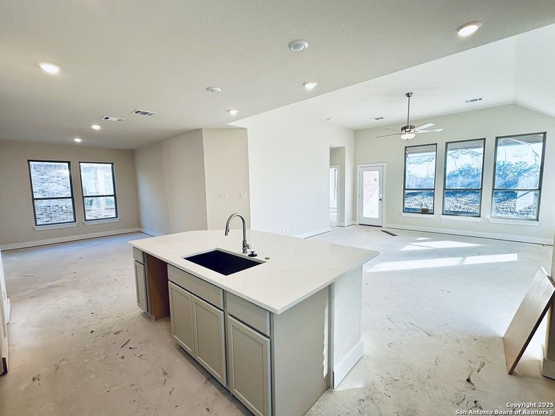 Image 24 of a home in Nopal Valley.