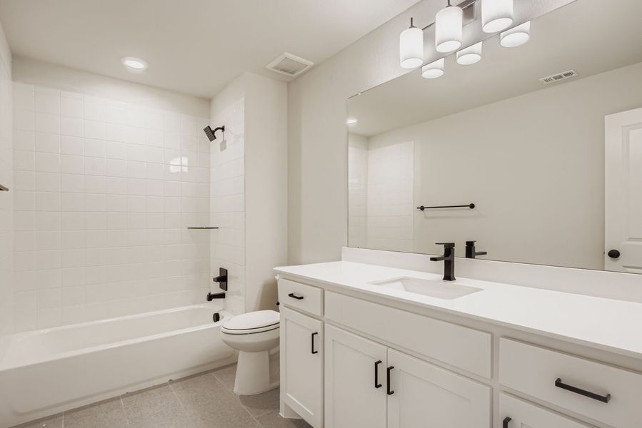 Upstairs Bathroom Serving Secondary Bedrooms| Plan 1581 | Representative Photo