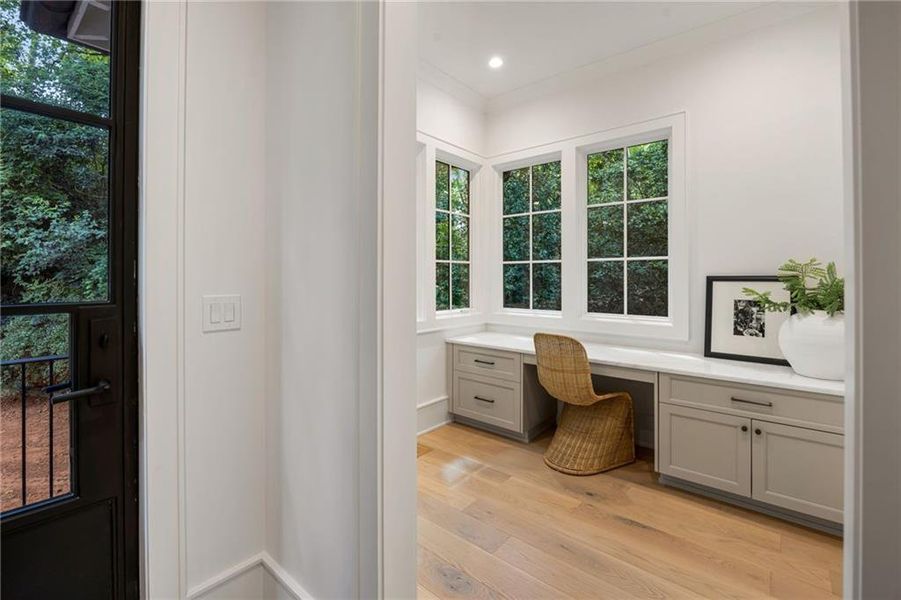 Furnished interior view inside a new home in , Atlanta (Image 40).