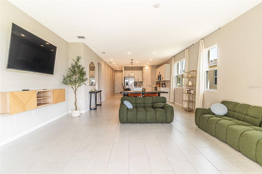 Furnished interior view inside a new home in , Haines City (Image 9).