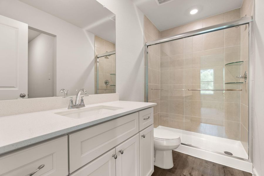 Furnished interior view inside a new home in Santa Fe, Cleveland (Image 10).