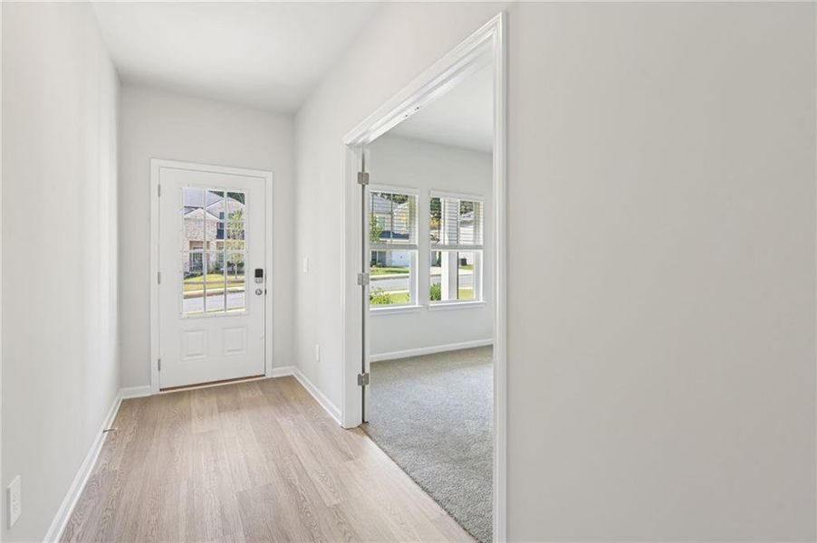 Spacious, unfurnished interior of a new home in The Oaks at Dawson, Dawsonville (Image 28).