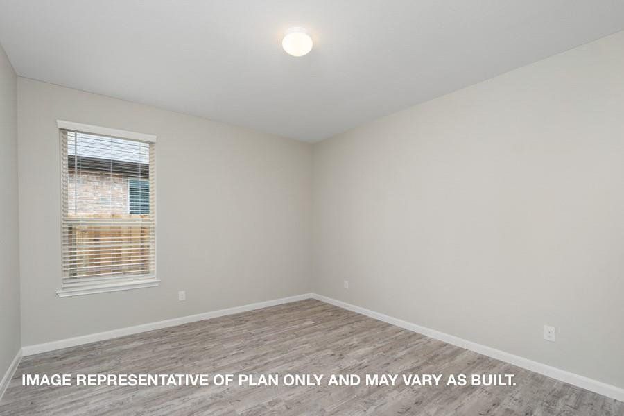 Spacious, unfurnished interior of a new home in River Ranch Estates, Dayton (Image 9).