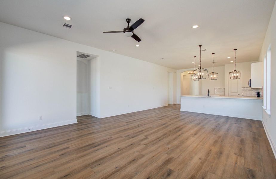 Spacious, unfurnished interior of a new home in , Cleveland (Image 31).