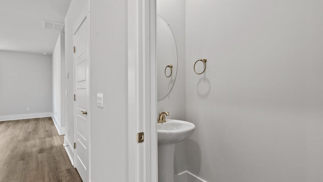 Image 38 of a home in Rolling Hills.