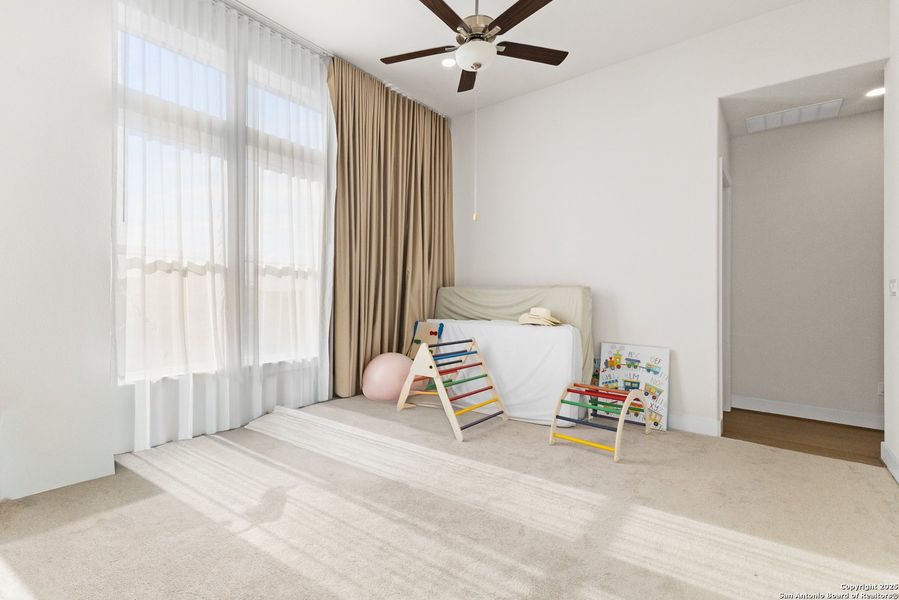 Furnished interior view inside a new home in , San Antonio (Image 34).