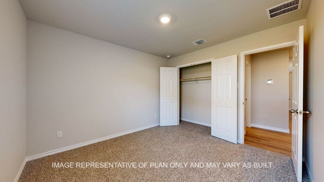 Spacious, unfurnished interior of a new home in Three Creeks - Colt Creek, Belton (Image 20).