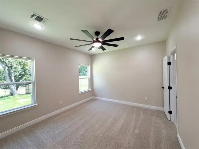 Spacious, unfurnished interior of a new home in , Granbury (Image 18). Spacious, unfurnished interior of a new home in , Granbury (Image 18).