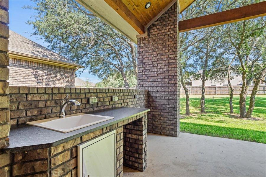 Exterior details and patio area of a home in , Salado (Image 23).