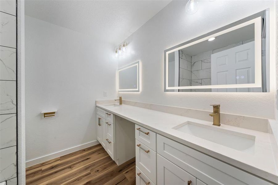 Furnished interior view inside a new home in , Waco (Image 10).