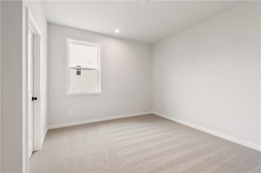 Spacious, unfurnished interior of a new home in Hillside Manor, Powder Springs (Image 23). Spacious, unfurnished interior of a new home in Hillside Manor, Powder Springs (Image 23).