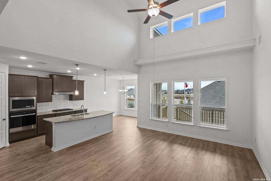 Furnished interior view inside a new home in Homestead, Schertz (Image 16).