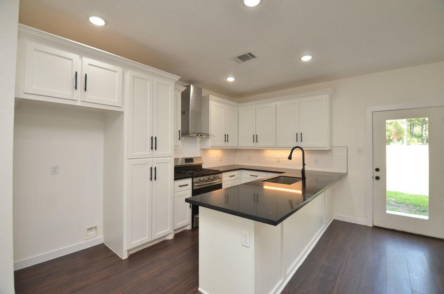 Furnished interior view inside a new home in , Houston (Image 7). Furnished interior view inside a new home in , Houston (Image 7).