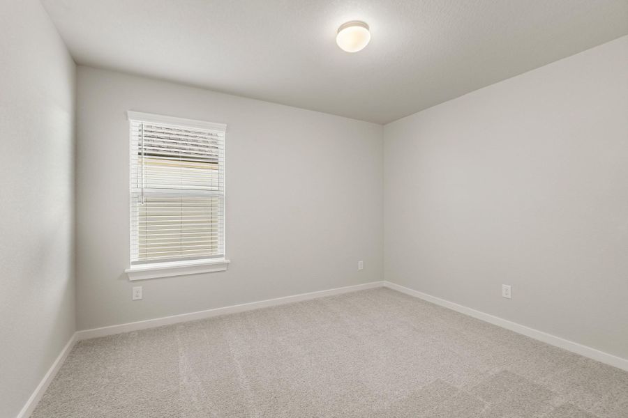 Spacious, unfurnished interior of a new home in Morton Creek Ranch, Katy (Image 14).