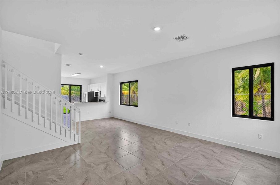 Spacious, unfurnished interior of a new home in , Homestead (Image 18).