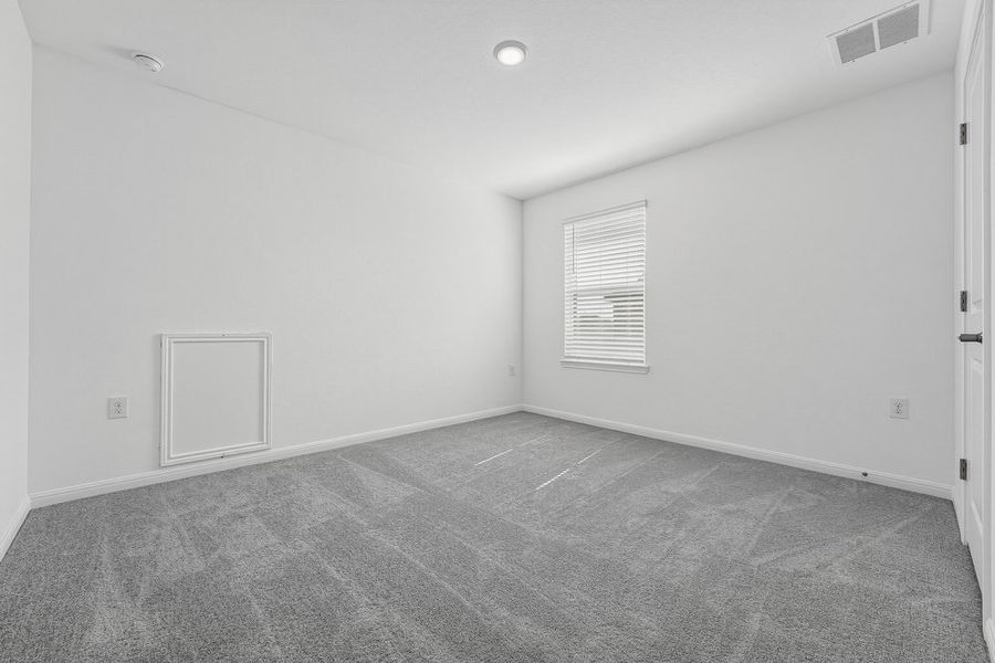 Spacious, unfurnished interior of a new home in Lisso, Pflugerville (Image 22).