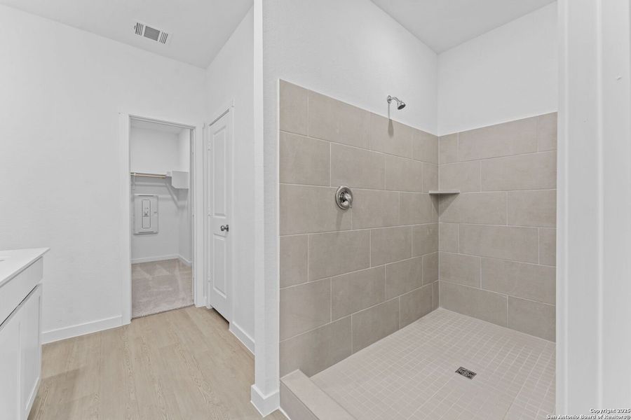 Image 28 of a home in . Image 28 of a home in .