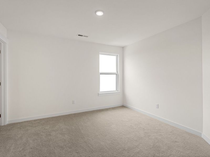 Spacious, unfurnished interior of a new home in Benders Cove, Mount Juliet (Image 41).