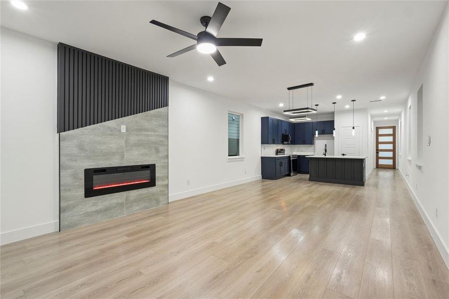 Spacious, unfurnished interior of a new home in , Dallas (Image 15).