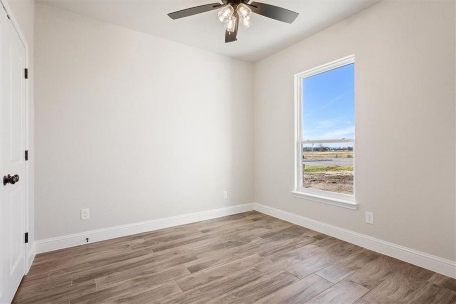 Spacious, unfurnished interior of a new home in , Lott (Image 20).