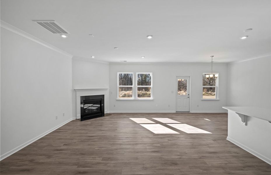 Spacious, unfurnished interior of a new home in Parkside Crossing, Charlotte (Image 47).