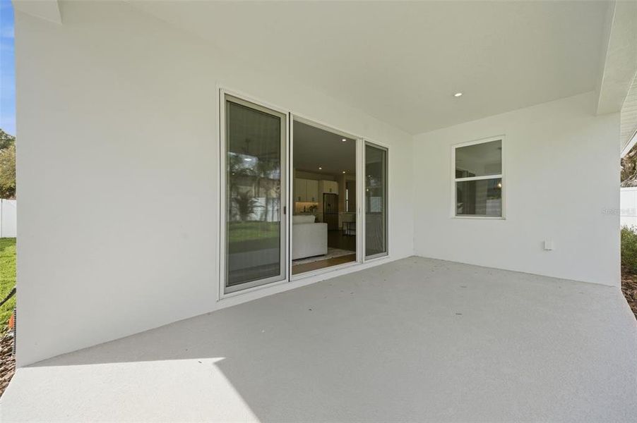 Exterior details and patio area of a home in , Tampa (Image 31).