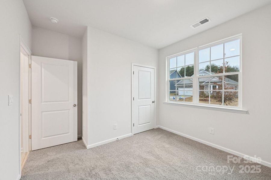 Spacious, unfurnished interior of a new home in Laurelbrook, Sherrills Ford (Image 22).