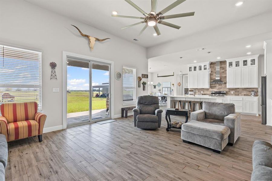 Furnished interior view inside a new home in , Leonard (Image 11).