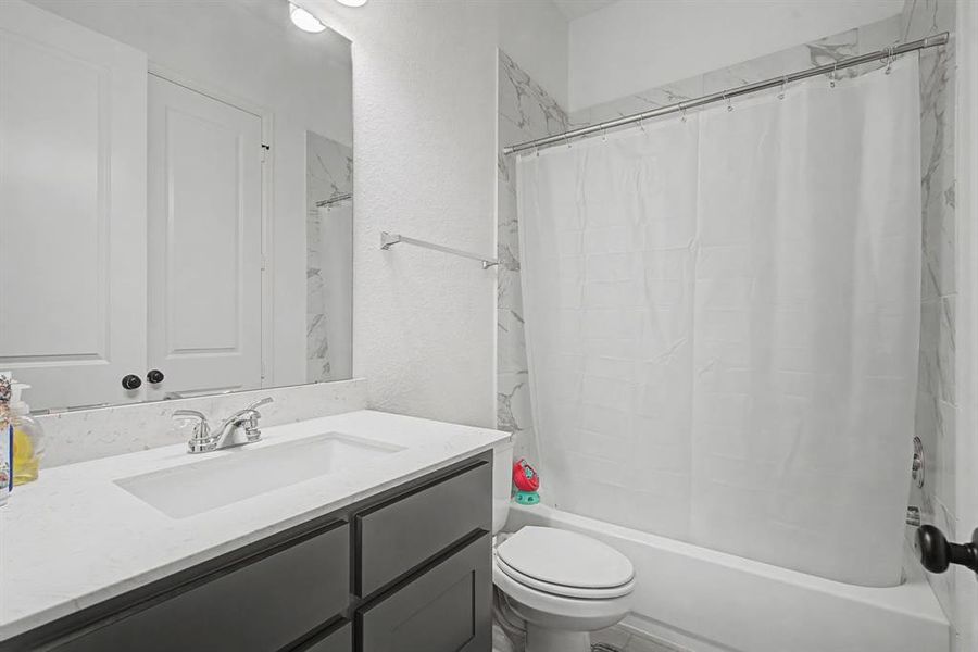 Furnished interior view inside a new home in North Sky, Celina (Image 34).