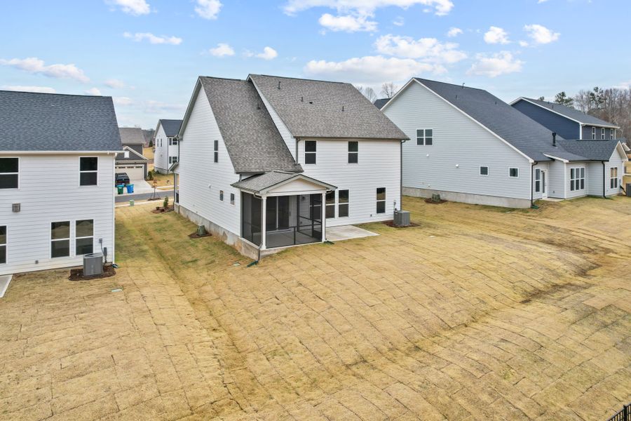 Exterior details and patio area of a home in Forest Creek, Waxhaw (Image 36).