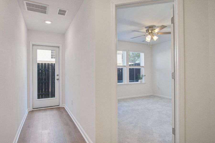 Spacious, unfurnished interior of a new home in Clear Springs Townhomes, North Charleston (Image 19).