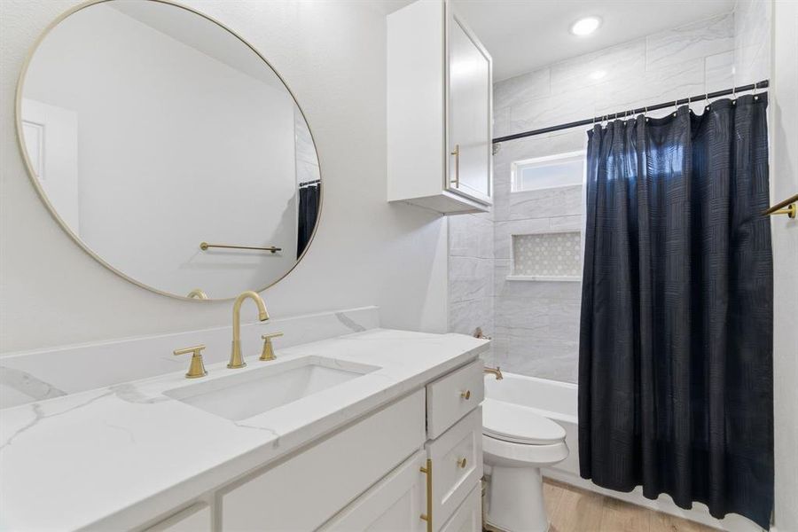 Furnished interior view inside a new home in , Fort Worth (Image 10).