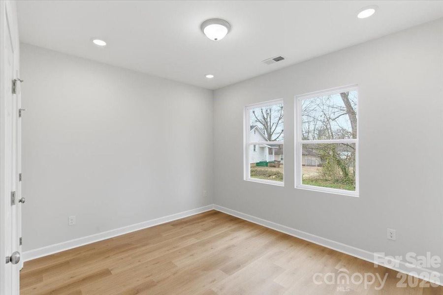 Spacious, unfurnished interior of a new home in , Shelby (Image 35).