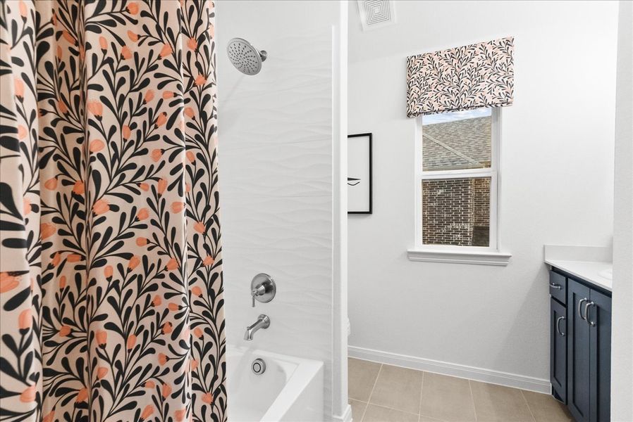 Furnished interior view inside a new home in Keeneland, Aubrey (Image 21).