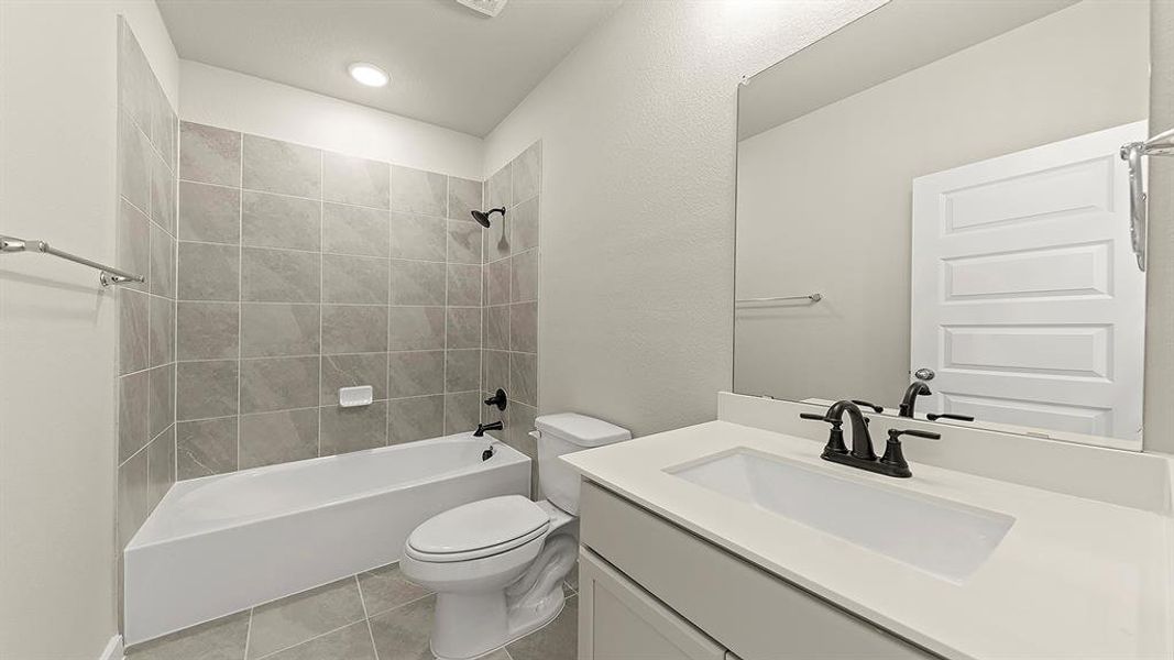 05. 2110 Sunnymede - 2ND Bath