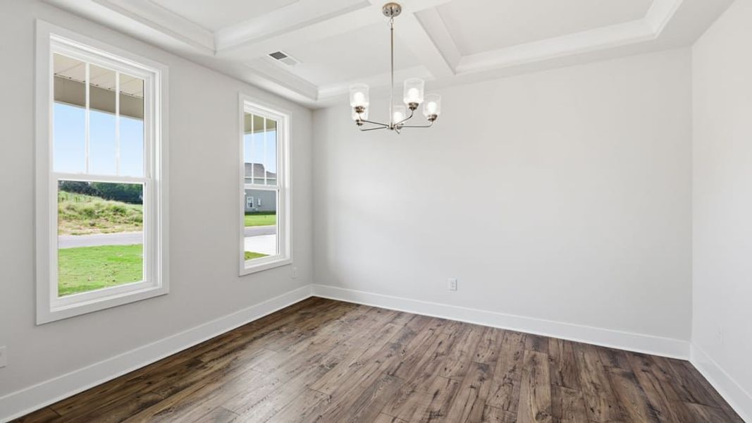 Spacious, unfurnished interior of a new home in Sycamore Cove, Woodruff (Image 15).