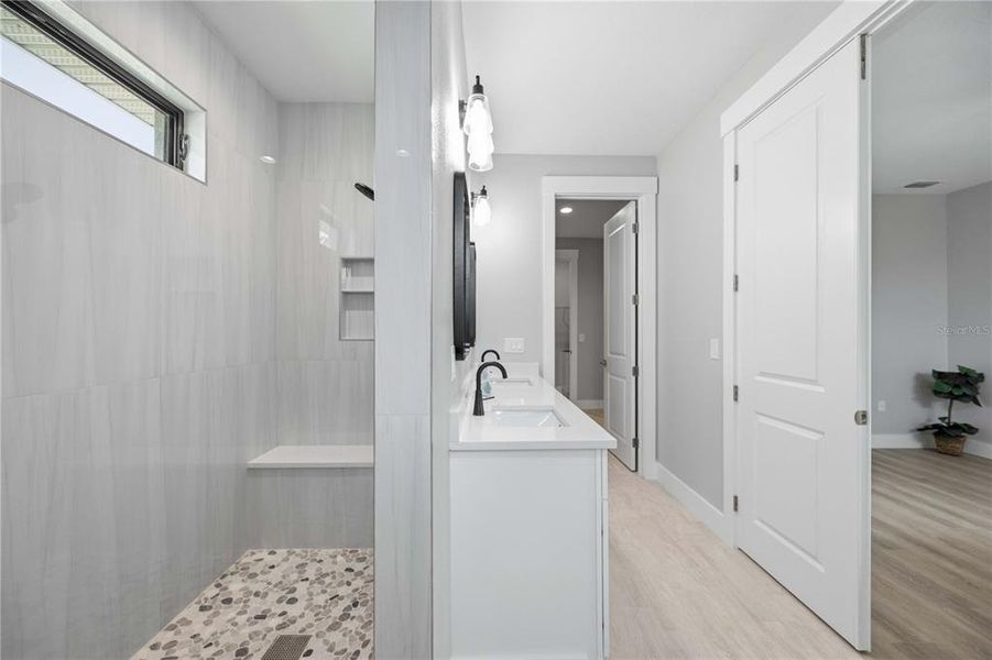 Furnished interior view inside a new home in , Port Charlotte (Image 39).