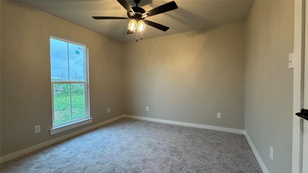Spacious, unfurnished interior of a new home in , Franklin (Image 9).
