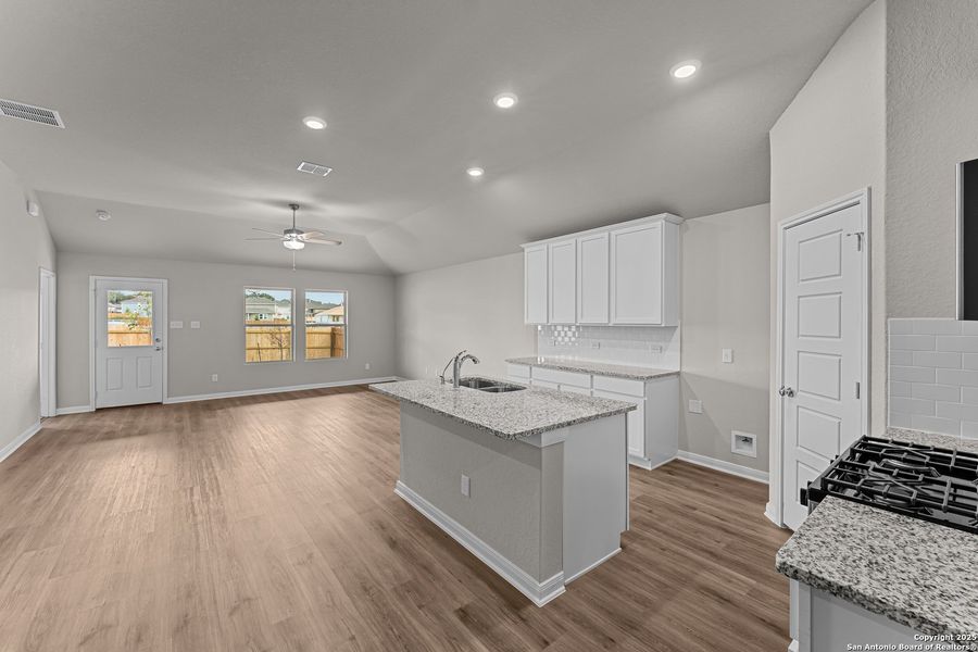 Image 38 of a home in Greenspoint Heights.