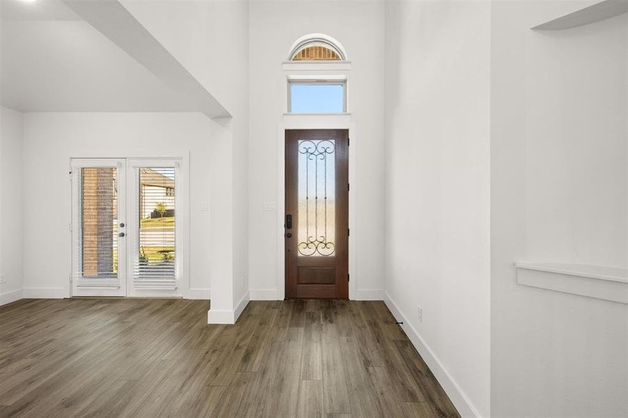 Spacious, unfurnished interior of a new home in Shady Valley Estates, Midlothian (Image 23). Spacious, unfurnished interior of a new home in Shady Valley Estates, Midlothian (Image 23).